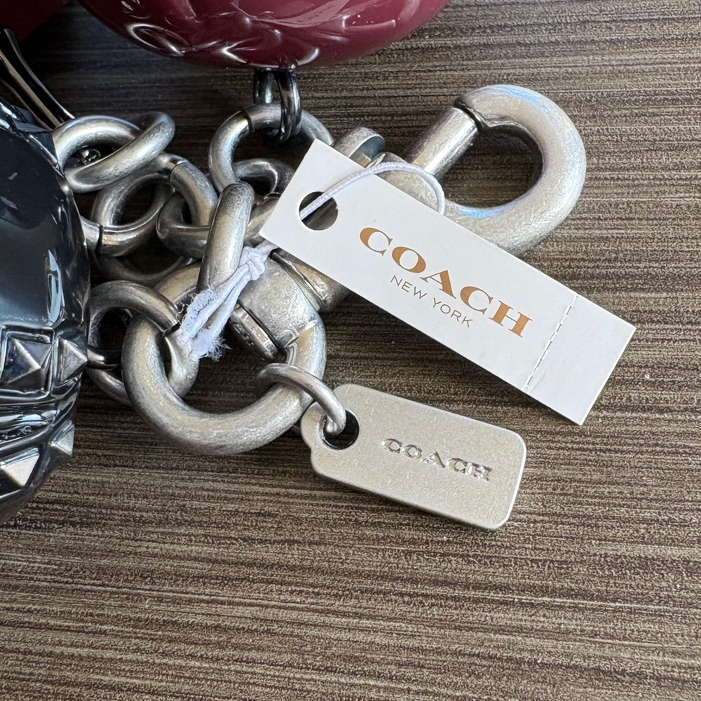 Coach Tea Rose Bag Charm Studded Black Burgundy 2017 - Picture 7 of 8